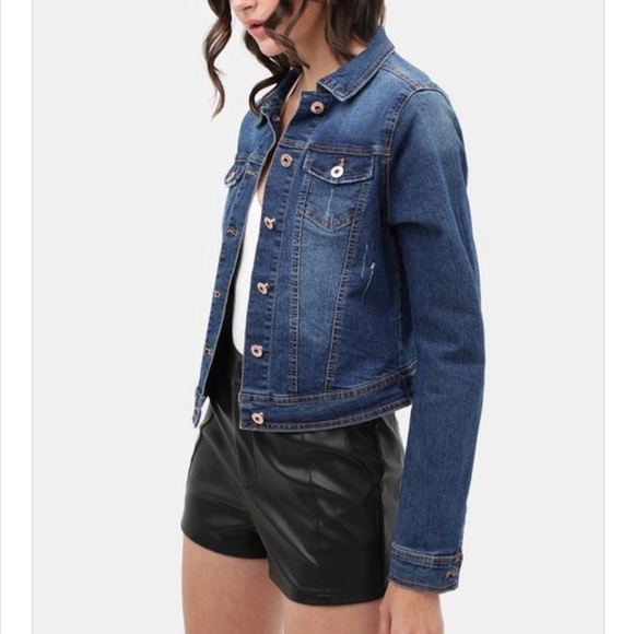 HP🎉✨DISTRESSED VINTAGE CROPPED DENIM JACKET✨ - Picture 2 of 4